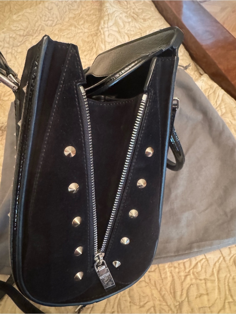 Alexander McQueen Black Studded Velvet Backpack - Picture 5 of 6